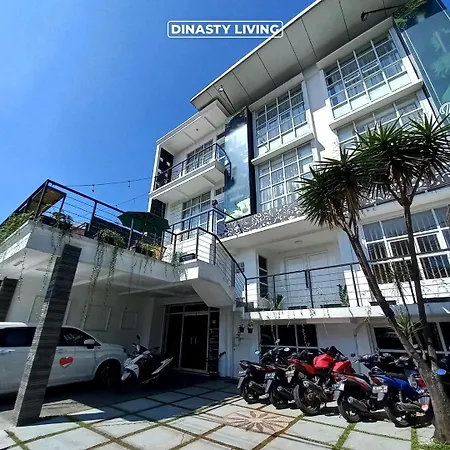 Dinasty Living Syariah Hotel